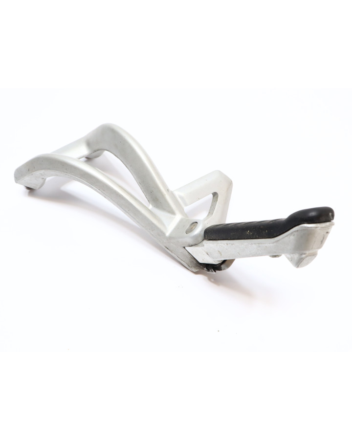 Triumph Tiger 1050, passagerarfotpinne vänster...