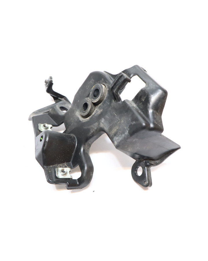 Yamaha Tenere 700, fäste ABS