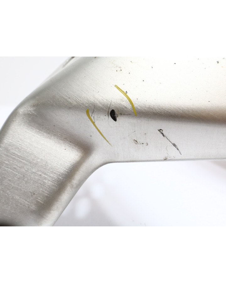 Ducati Multistrada V4 S, hasplåt