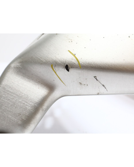 Ducati Multistrada V4 S, hasplåt