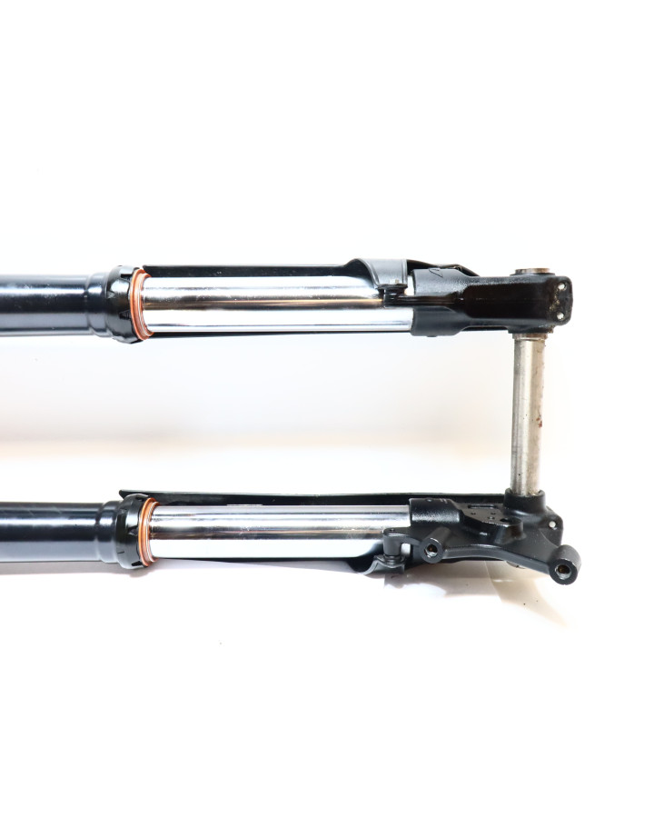 KTM 690 SMC R, framgaffel