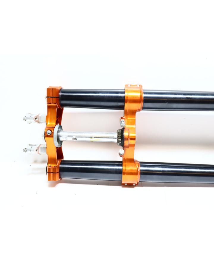 KTM 690 SMC R, framgaffel