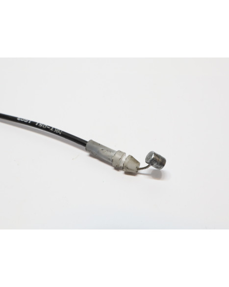 Honda CB650R, sadellås med vajer