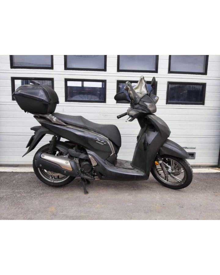 Honda SH300