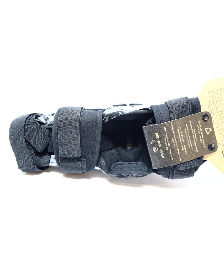 Leatt Dual Axis, knäskydd