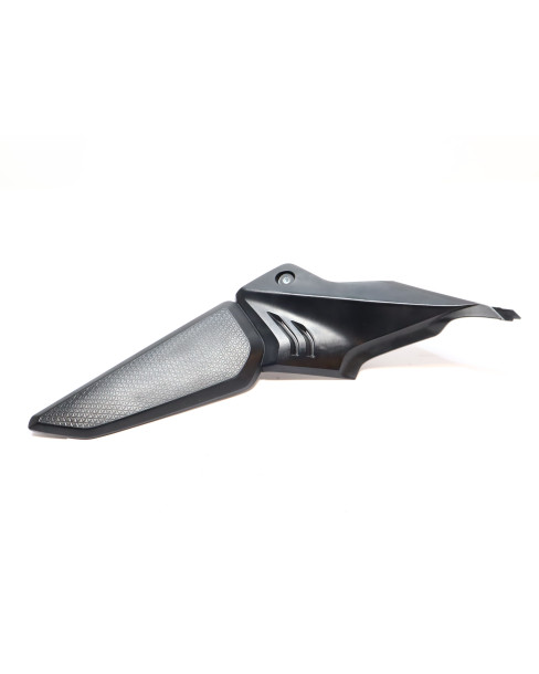 Honda CB650R, sidokåpa höger 2