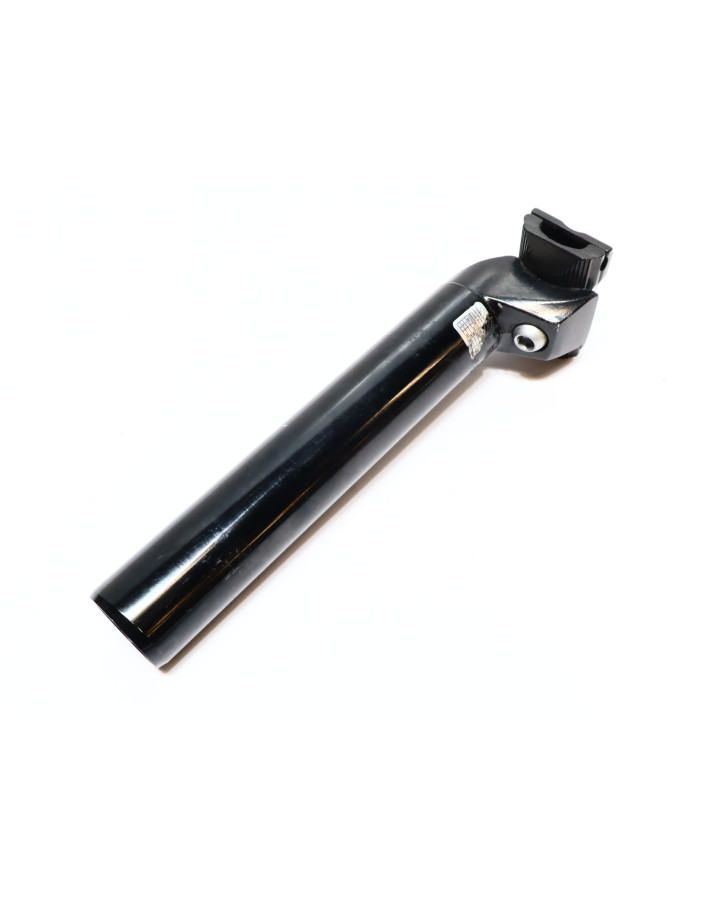 Cake Makka, sadelstolpe