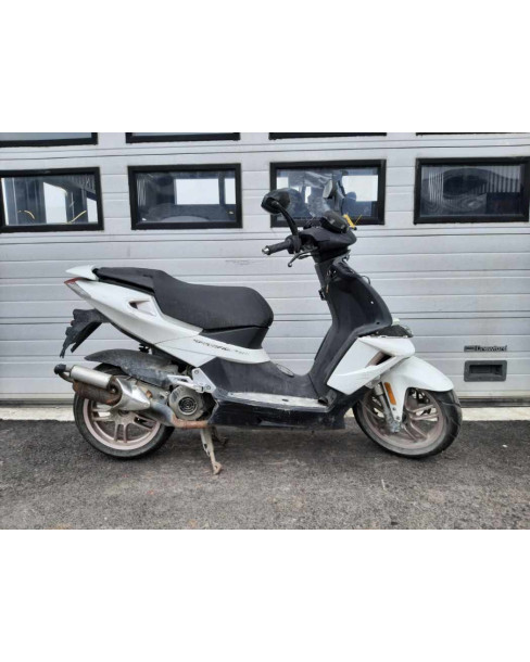 Peugeot Speedfight 4