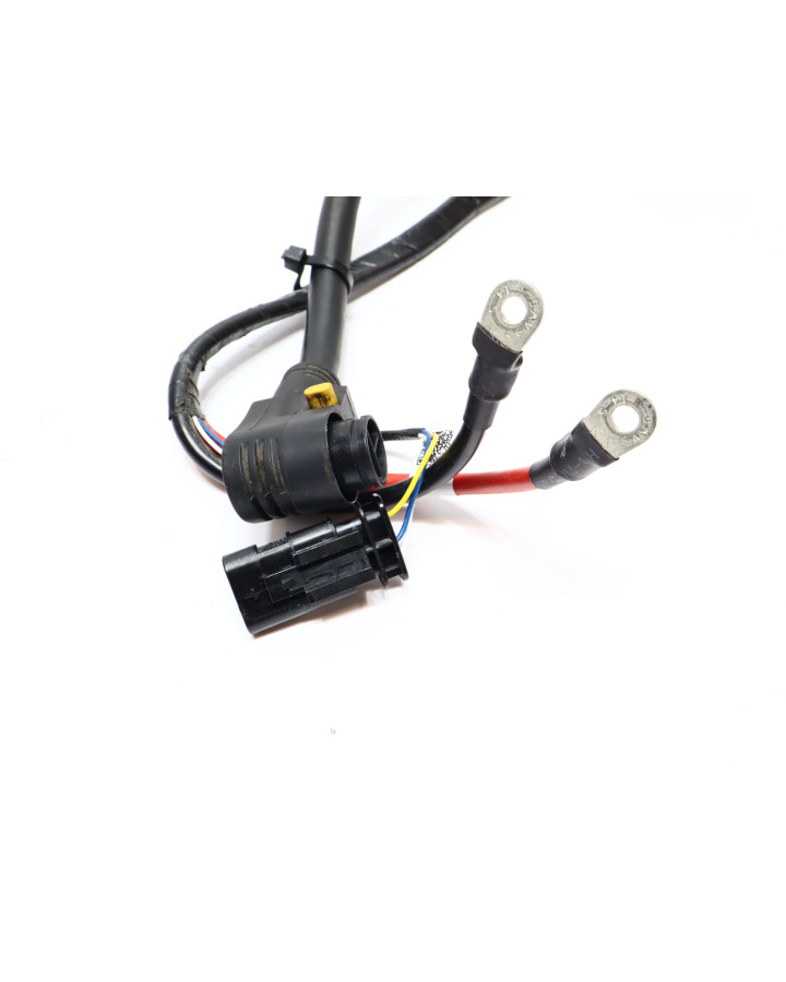 Cake Makka, batterikabel