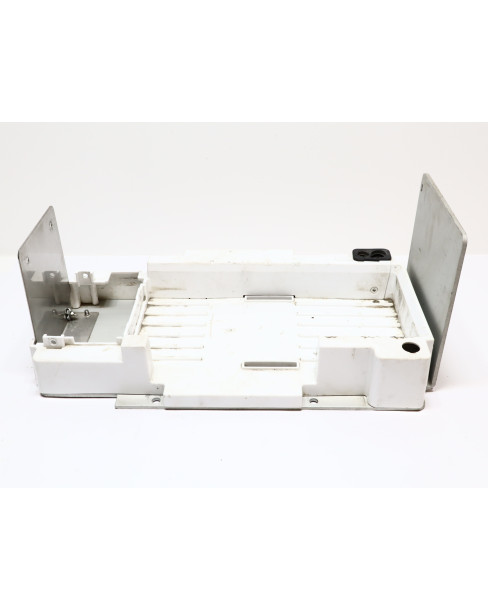 Cake Makka, batterilåda/hasplåt