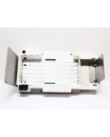 Cake Makka, batterilåda/hasplåt