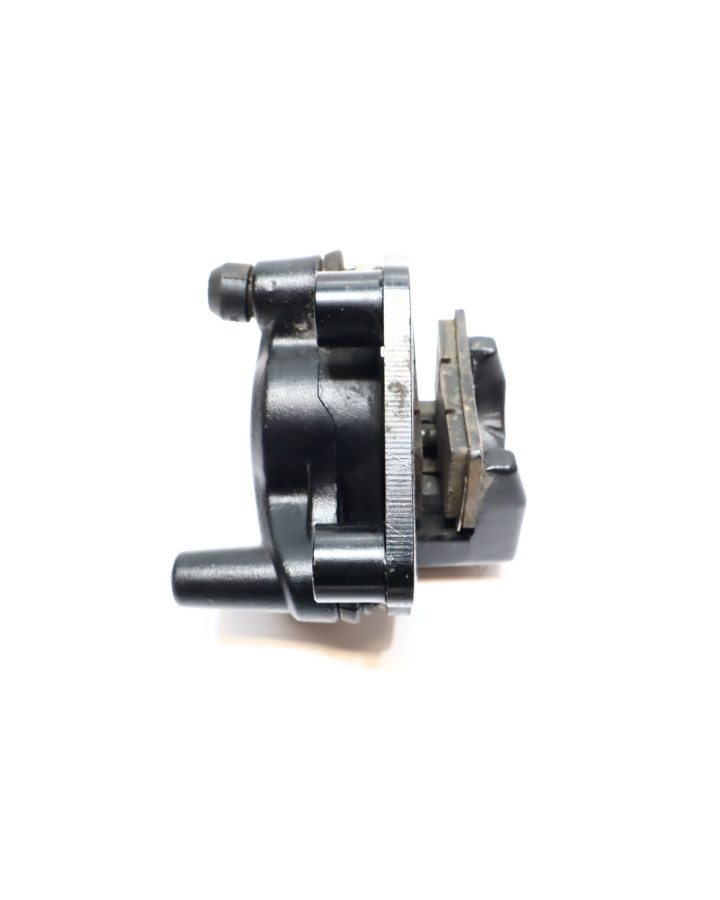 Cake Makka, bromsok bak