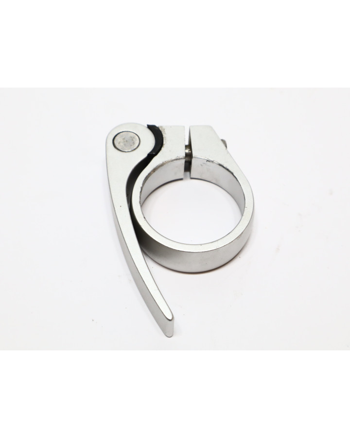 Cake Makka, sadelfäste