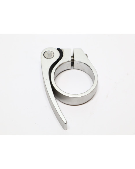 Cake Makka, sadelfäste