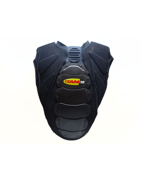 Crossväst med skydd 2