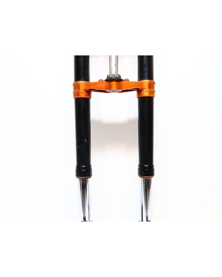 KTM 690 Duke R, framgaffel