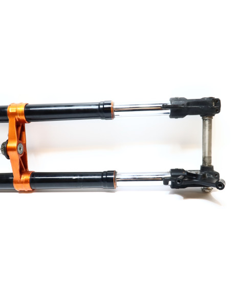 KTM 690 Duke R, framgaffel