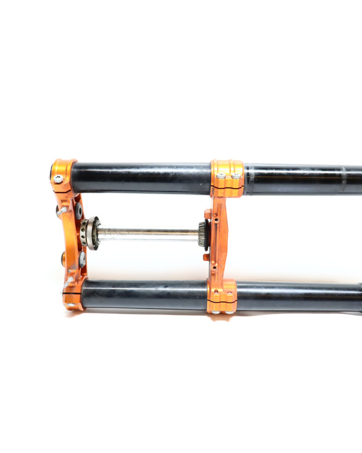 KTM 690 Duke R, framgaffel