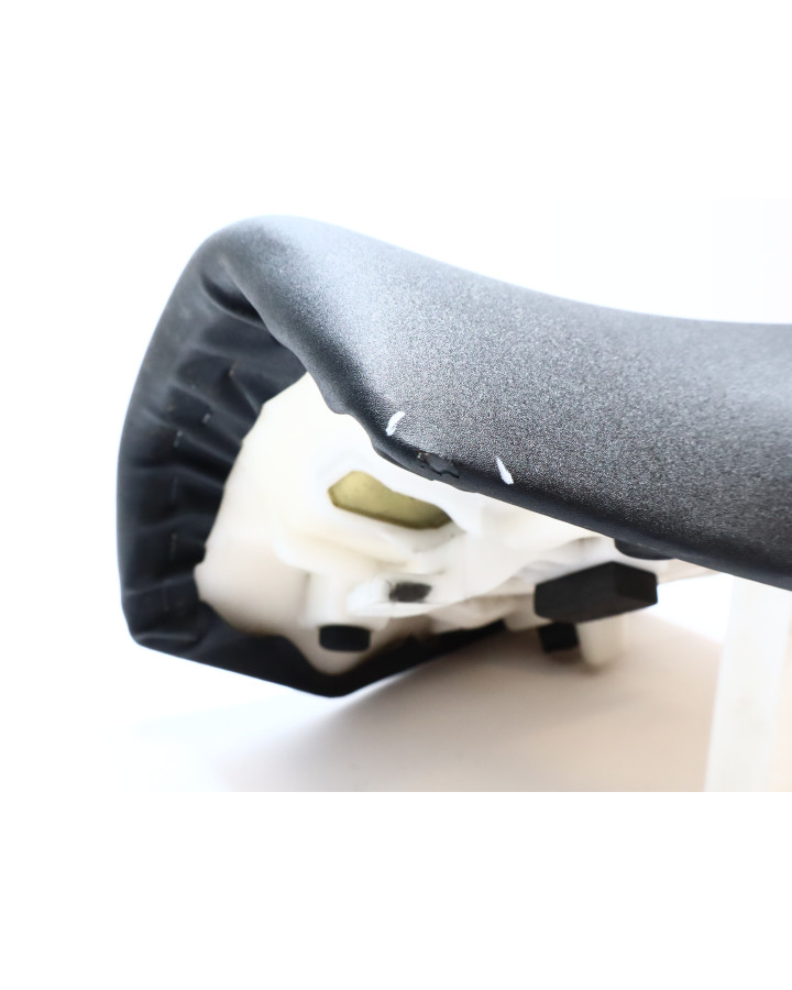 Kawasaki Z1000, sadel