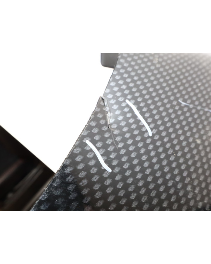 Aixam S9, spoilerläpp