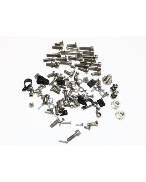 Cake Makka, skruvkit