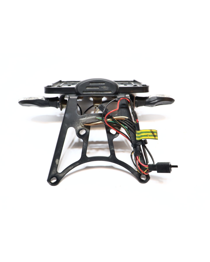 Kawasaki Z1000, registreringsskylthållare