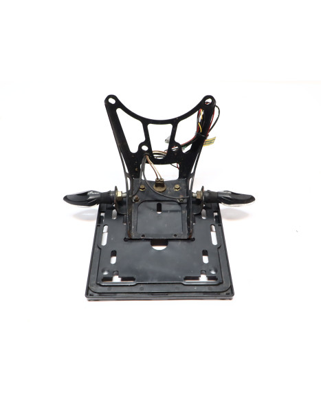 Kawasaki Z1000, registreringsskylthållare