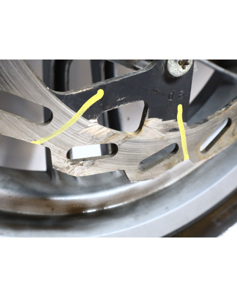 Peugeot Speedfight 3, framhjul