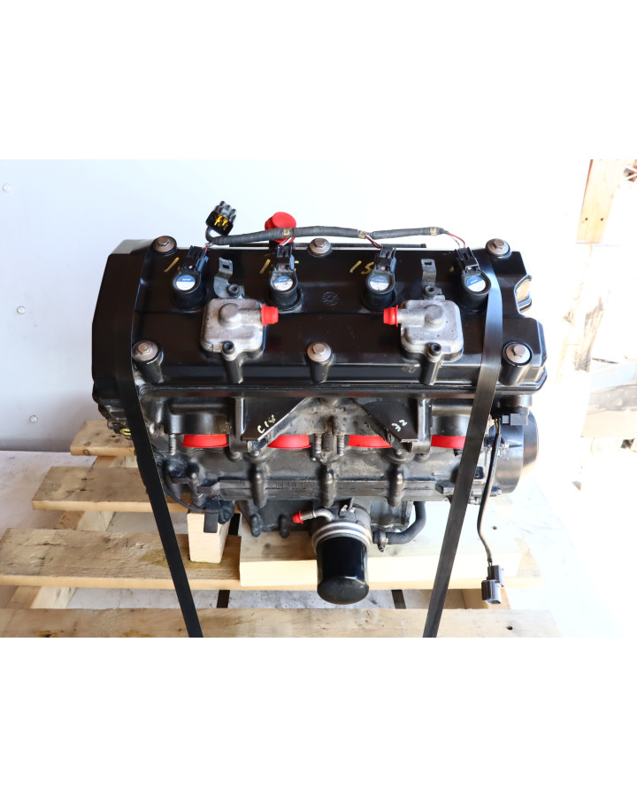 Kawasaki Z1000, motor