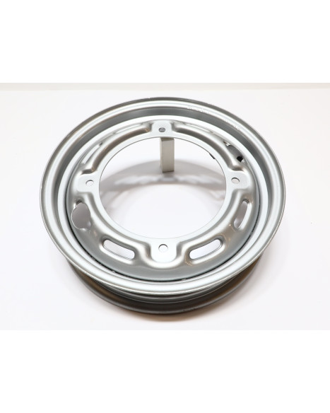 Honda Lead 100, fälgbana bak