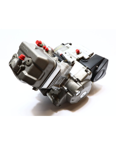 Honda CBR 125R, motor