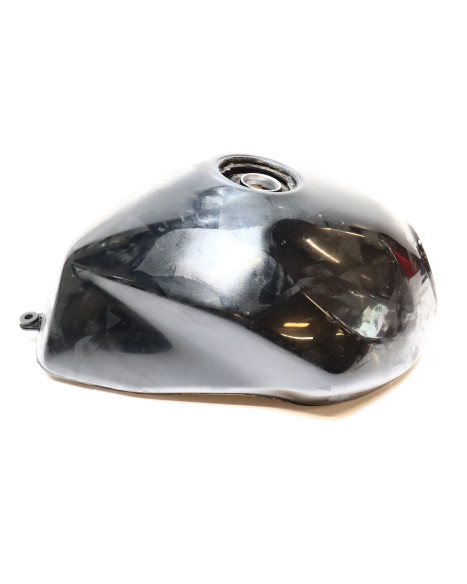 Kawasaki Z1000, bränsletank