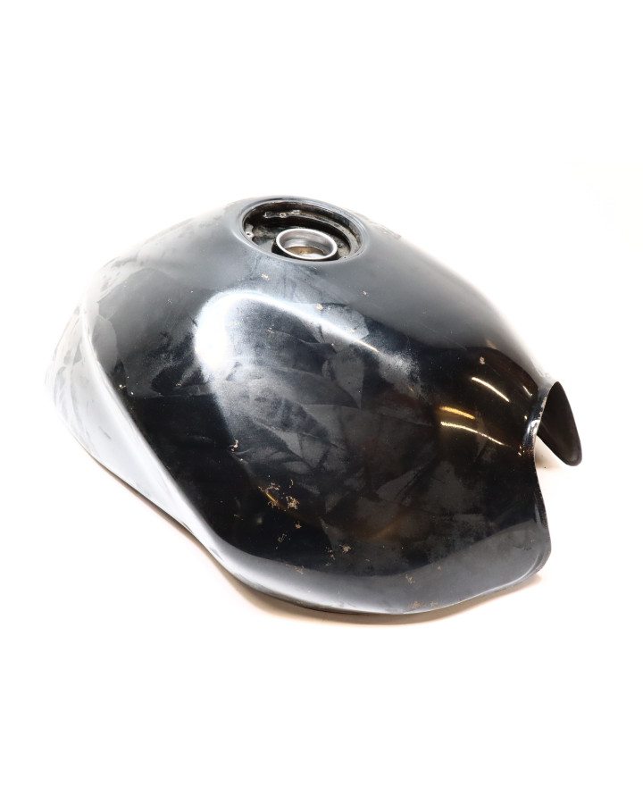 Kawasaki Z1000, bränsletank